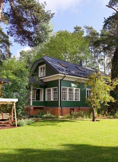 Просторная и светлая.
