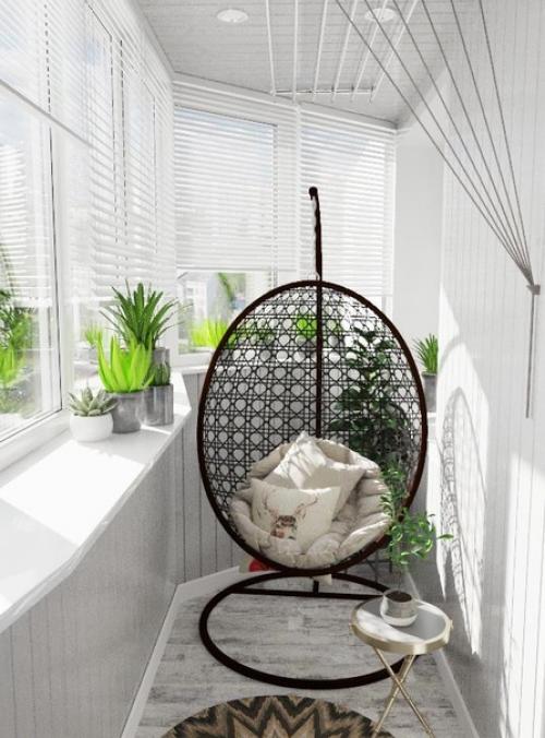 Просторная квартира. Основной цвет - белый. 09