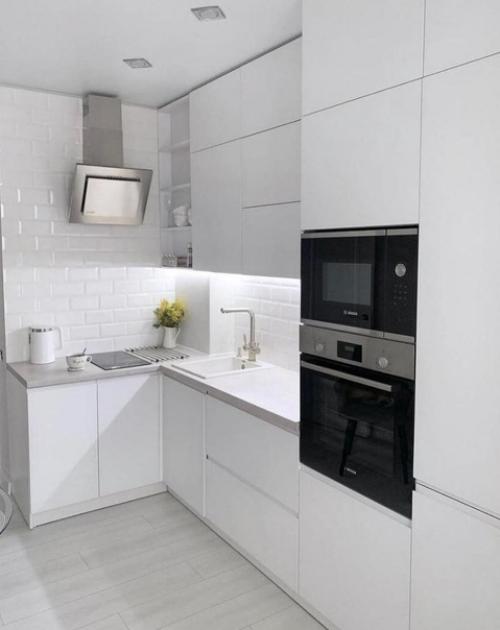 Просторная квартира. В светлых оттенках. 06