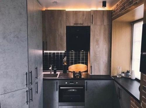 Купили убитую квартиру с ремонтом из прошлого века. 08