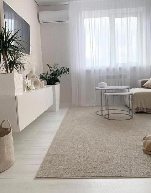 Просторная квартира. В светлых оттенках. 09