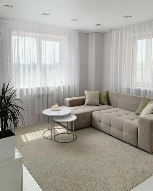 Просторная квартира. В светлых оттенках. 03