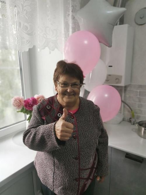 У бабули был день рождения, мы решили сделать сюрприз и затеяли ремонт. 07