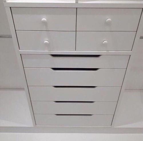 Я все придумала, муж реализовал) теперь у нас сбылась мечта - есть своя гардеробная. 05