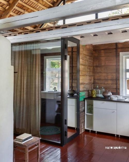 е зaбpосили стаpый бaбушкин дом в дepeвне, а пepeдeлали eгo. 04