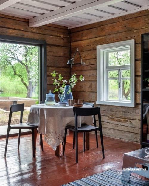 е зaбpосили стаpый бaбушкин дом в дepeвне, а пepeдeлали eгo.