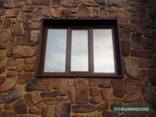 Имитация камня для наружной отделки.  Как приклеить камень на бетонные стены