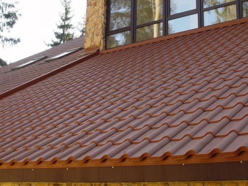 Цвет фасада дома с вишневой крышей. Цвет крыши: как правильно подобрать под фасад. Обзор лучших сочетаний и модных решений (95 фото-идей)