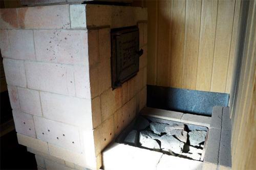 Кирпичная печь для бани с топкой из предбанника. Возведение кирпичной печи в бане – основные детали процесса