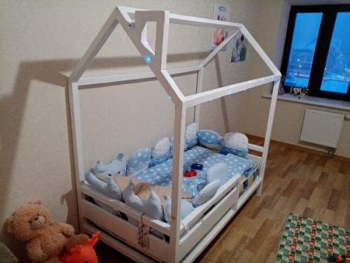 Детская кроватка домик своими руками чертеж. Кроватка-домик: чертежи, инструкция, как сделать своими руками