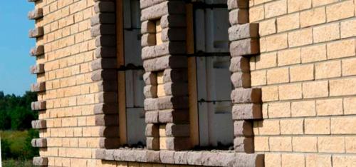 Обкладка оконных проемов облицовочным кирпичом