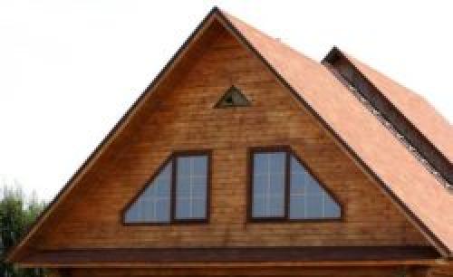 Оформление фронтона крыши деревянного дома. Что такое фронтон? Общая информация о его устойстве