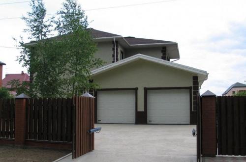 Гараж сверху дом. Гараж в частном доме: все за и против (120 фото). Варианты эффективной планировки дома с гаражом