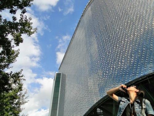 Стена из пластиковых бутылок своими руками. Интересные идеи — строим стены из бутылок