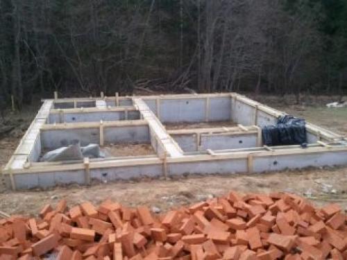 Дом с цокольным этажом. Дома с цокольным этажом 07