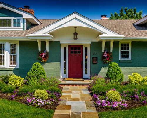 Цвет фасада дома с синей крышей. Сочетания