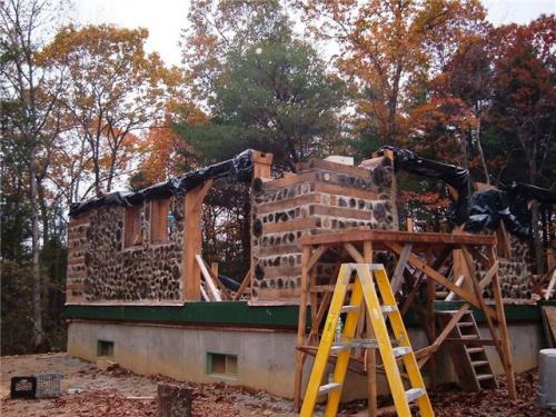 Глиняный сарай. Здания из дров: технология, плюсы и минусы, проекты домов из глиночурки