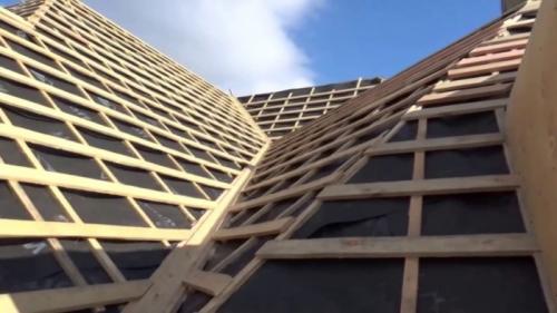 Обрешетка под металлочерепицу. Шаг обрешетки под металлочерепицу