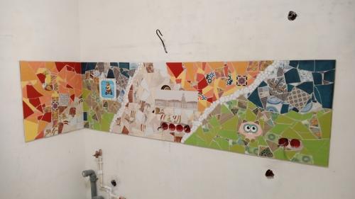 Пол из остатков плитки. Мозаика из битой плитки