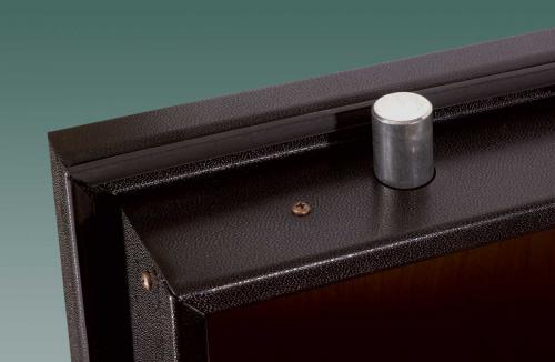 Двери с обратным открыванием. Нюансы выбора конструкции