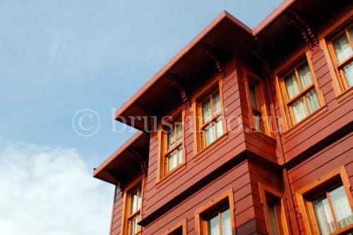 Брус клееный или цельный. Что лучше: брус или клееный брус?