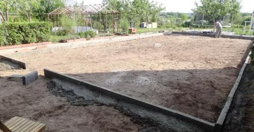 Спортивная площадка на даче. Детская и взрослая спортивная площадка 02