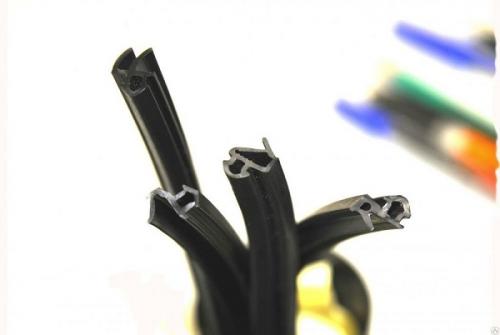 Прокладки для окон. Как выбрать и заменить уплотнитель на пластиковых окнах 02 Прокладки для окон. Как выбрать и заменить уплотнитель на пластиковых окнах 02