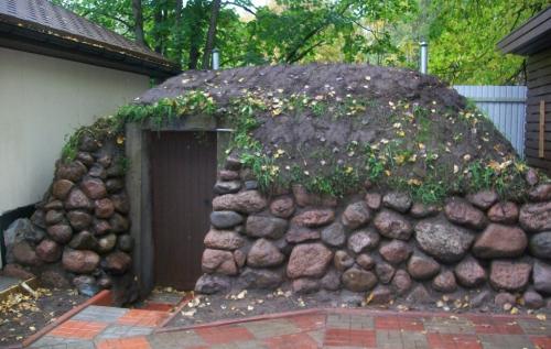 Подвал под частью дома. Моральный облик подвального помещения