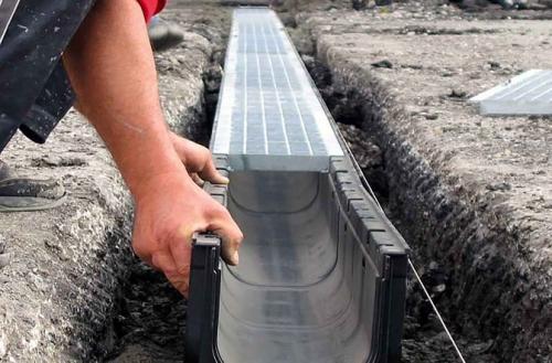 Как делать отмостку вокруг дома. Для чего необходимо утеплять отмостку вокруг дома? Утепленная отмостка вокруг дома своими руками. Схема теплоизоляции 05 Как делать отмостку вокруг дома. Для чего необходимо утеплять отмостку вокруг дома? Утепленная отмостка вокруг дома своими руками. Схема теплоизоляции 05