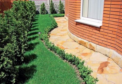 Отмостка вокруг старого дома. Отмостка вокруг дома