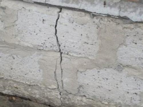 Реставрация фундамента деревянного дома. Коротко о вариантах самостоятельного ремонта столбчатых и свайных оснований 01 Реставрация фундамента деревянного дома. Коротко о вариантах самостоятельного ремонта столбчатых и свайных оснований 01