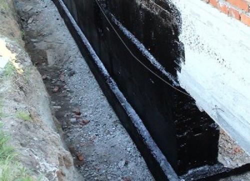Обмазка горячим битумом за 2 раза. Какие бывают виды битума