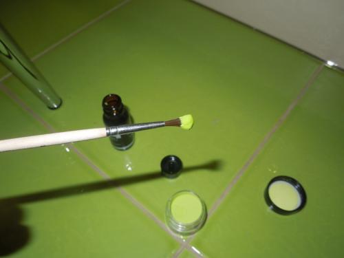 Восстановление глазури на плитке. Как самостоятельно исправить сколы на керамограните