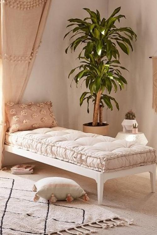 Узкую комнату визуально сделать шире узкую. Добрый день дорогие друзья!