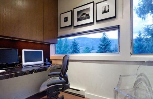 Дом в лесу с панорамными окнами. 10 удивительных комнат с видом на девственный лес – здесь можно отдохнуть душой