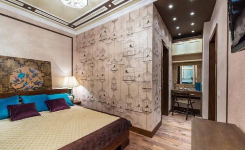 Спальня с санузлом и гардеробной. 6 примеров размещения гардеробной в спальне