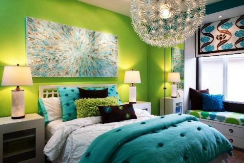 Шторы для спальни в зеленом цвете. Шторы и освещение