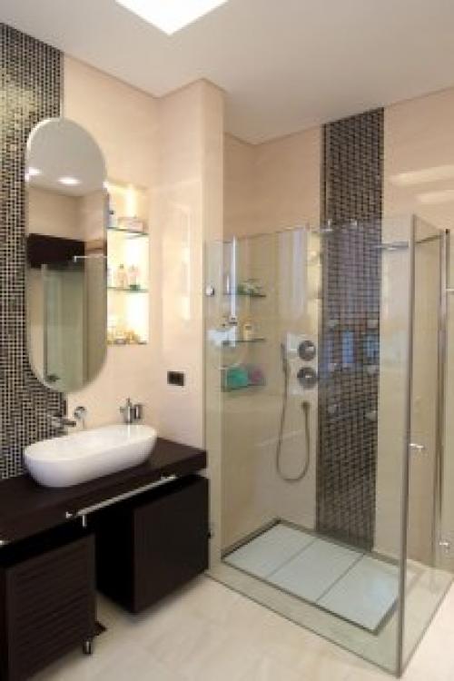 Дизайн душевой кабины без поддона. Плюсы