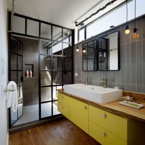 Дизайн душевой кабины без поддона. Плюсы