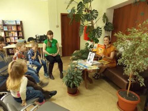 Гостиная для тинейджеров детская библиотека. Клуб семейного чтения