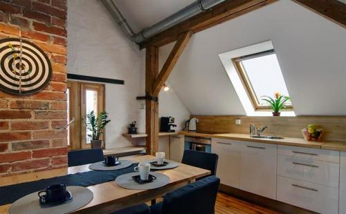 Фартук из дерева для кухни. Особенности деревянных фартуков 04 Фартук из дерева для кухни. Особенности деревянных фартуков 04