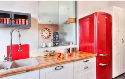 Фартук из дерева для кухни. Особенности деревянных фартуков 10 Фартук из дерева для кухни. Особенности деревянных фартуков 10