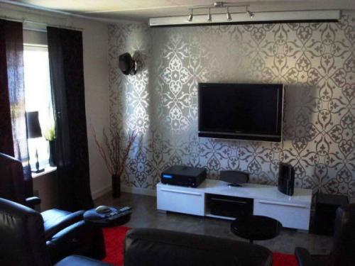 Обои в маленькой квартире. Принципы оформления небольших комнат