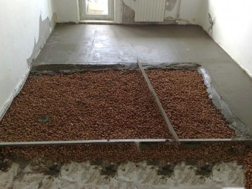 Как выровнять небольшие неровности пола. Как сгладить небольшие неровности пола: самый легкий способ