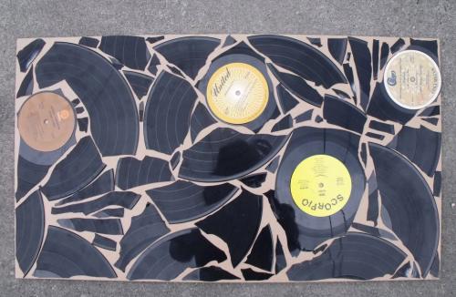 Пластинки виниловые в интерьере. 7 интерьерных обновок которые можно сделать из старых виниловых пластинок