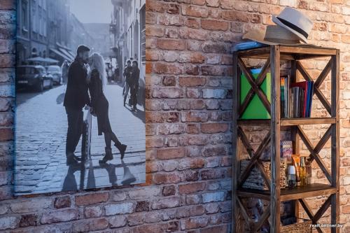 Квартира в стиле лофт своими руками. Стойки, как в Jysk и кровать из поддонов