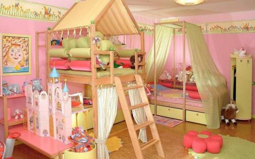 Игровая комната дома для детей. Игровая детская комната