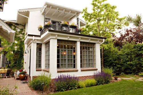 Интерьер дачного дома в стиле прованс. Особенности фасада дома в стиле прованс