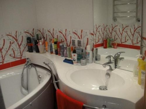 Фаянс или литой мрамор, что лучше. Преимущества и недостатки 06 Фаянс или литой мрамор, что лучше. Преимущества и недостатки 06