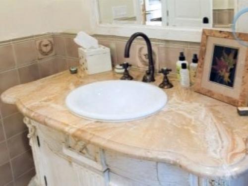 Фаянс или литой мрамор, что лучше. Преимущества и недостатки 22 Фаянс или литой мрамор, что лучше. Преимущества и недостатки 22